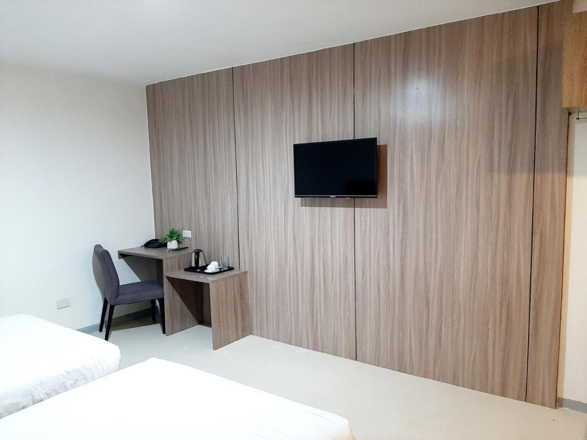מנילה Anex Hotel Near Us Embassy מראה חיצוני תמונה