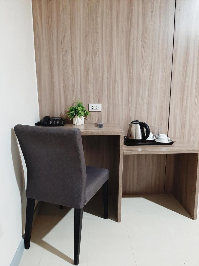 מנילה Anex Hotel Near Us Embassy מראה חיצוני תמונה