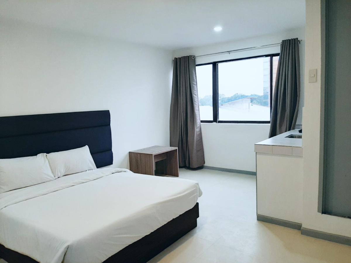 מנילה Anex Hotel Near Us Embassy מראה חיצוני תמונה