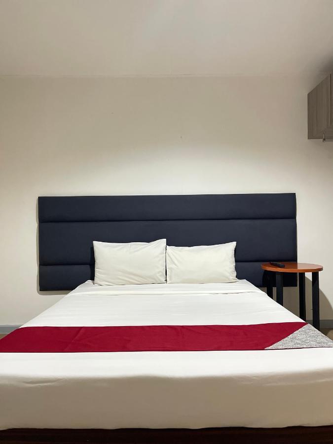 מנילה Anex Hotel Near Us Embassy מראה חיצוני תמונה